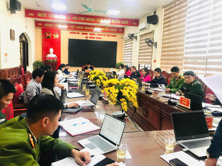 Kinh tế - Chính trị