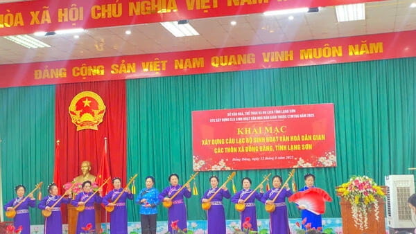 Khai mạc lớp xây dựng CLB sinh hoạt văn hoá dân gian các thôn xã Đồng Đăng