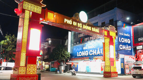 Phố đi bộ Đồng Đăng mở rộng không gian dịch vụ, tạo thêm cơ hội sinh kế cho người dân