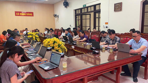 Đồng Đăng: Tổ chức 28 điểm cầu với trên 800 đảng viên tham dự hội nghị toàn quốc nghiên cứu, học tập, quán triệt và triển khai thực hiện Nghị quyết hội nghị lần thứ hai Ban Chấp hành Trung ương Đảng khóa XIV