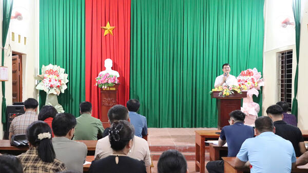 ĐỒNG ĐĂNG: NGƯỜI DÂN ĐỒNG THUẬN DI DỜI MỘ PHỤC VỤ XÂY DỰNG TRƯỜNG HỌC LIÊN CẤP