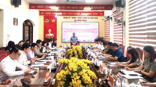 Đoàn khảo sát của Ủy ban quốc phòng, an ninh và đối ngoại của Quốc hội làm việc tại xã Đồng Đăng