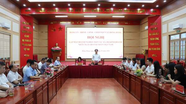 ĐỒNG ĐĂNG: GẶP MẶT DN, HTX, HỘ KINH DOANH NHÂN NGÀY DOANH NHÂN VIỆT NAM